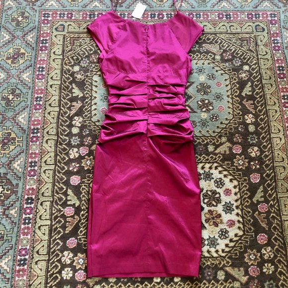*NWT* Cranberry Pleated-Waist Cap-Sleeve Cocktail Dress - Made in Canada - XXS - Picture 7 of 16